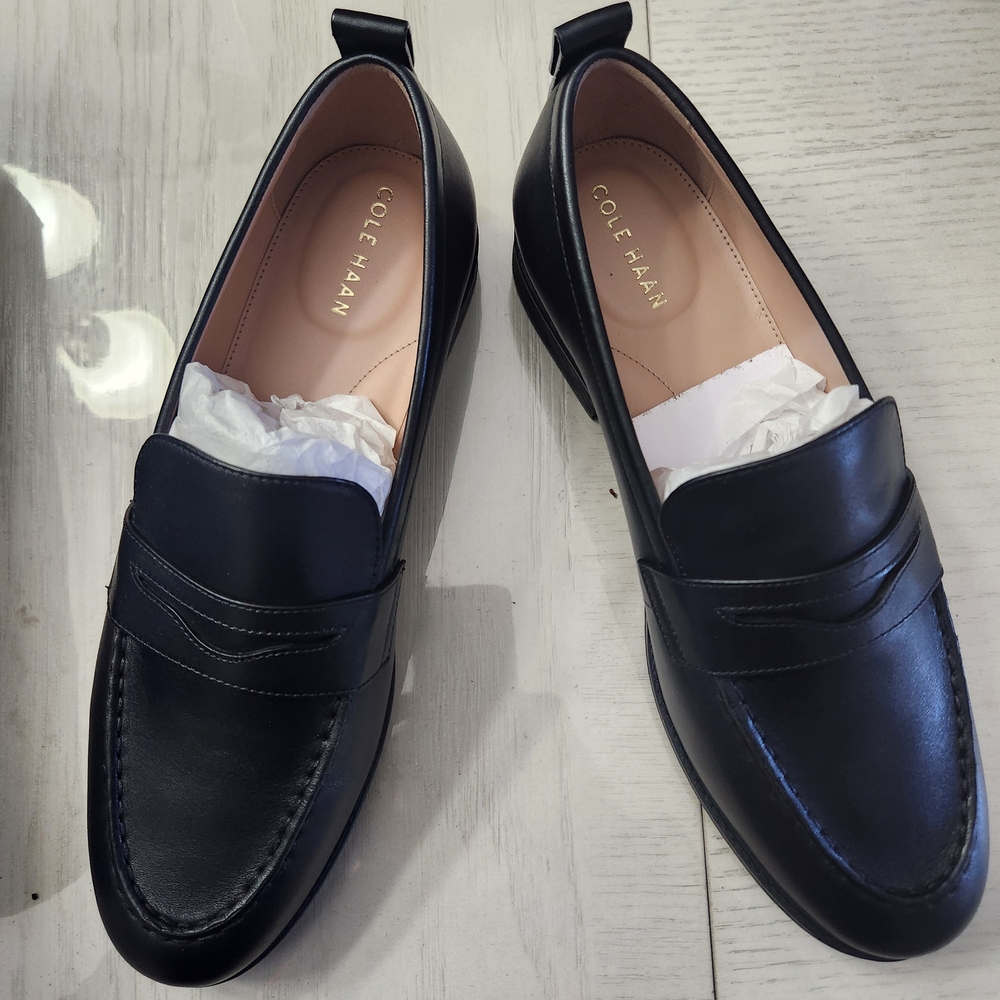 Women's Cole Haan Black Leather Slip-On Loafers 10.5 B. - new